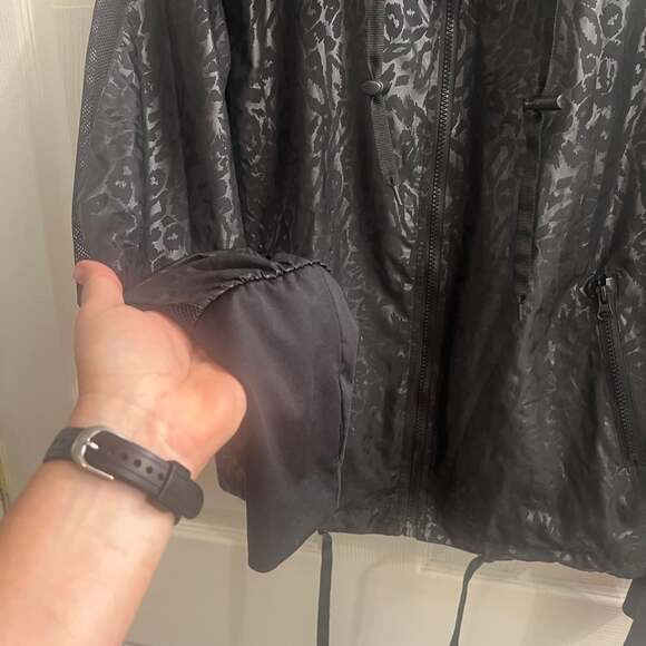 ZYIA Active Black Cheetah Print Bomber Windbreaker Jacket Size M Activewear - Picture 3 of 8